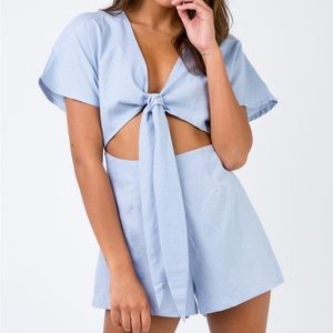 Princess Polly daisy dream playsuit, size 8 US